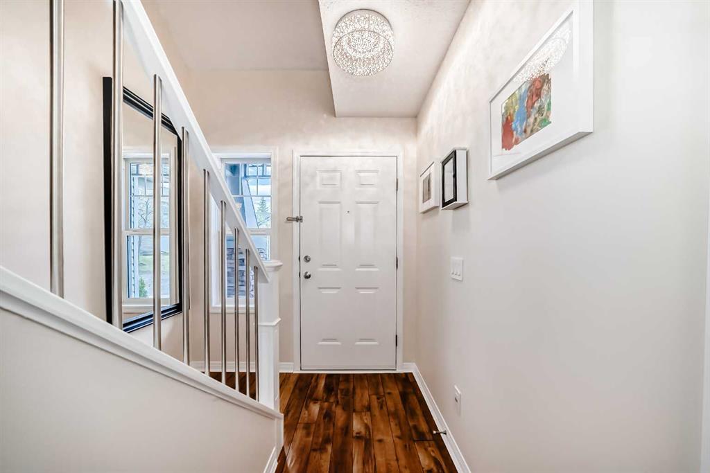 Additional image 4 of 103 Everstone Place SW, Calgary, AB, T2Y 4H7