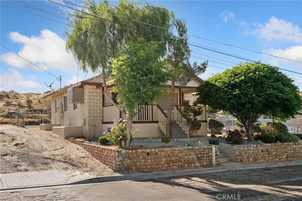 15464 3rd Street, Victorville, CA 92395
