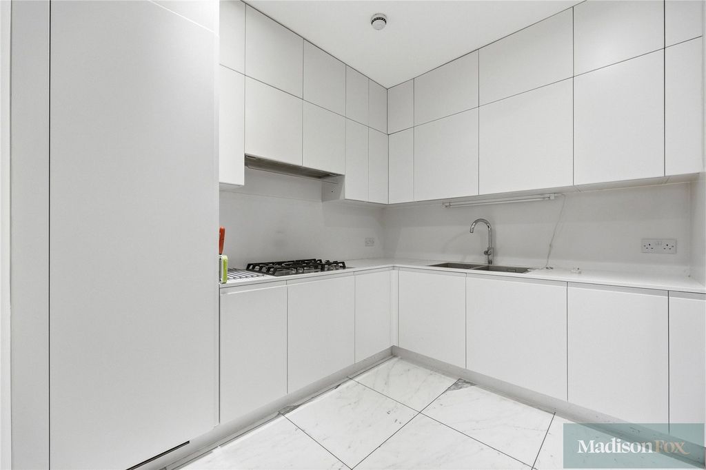 Additional image 19 of 8 bed detached house for saleStradbroke Drive, Chigwell, Essex IG7