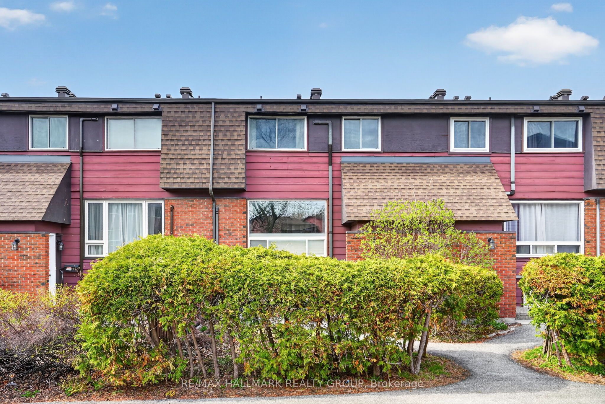 7C Banner Road, Ottawa, ON, K2H 8T3