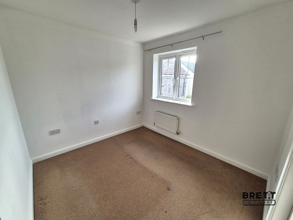 Additional image 7 of 3 bed semi-detached house to rent36 Belfrey Close, Hubberston, Milford Haven, Pembrokeshire. SA73