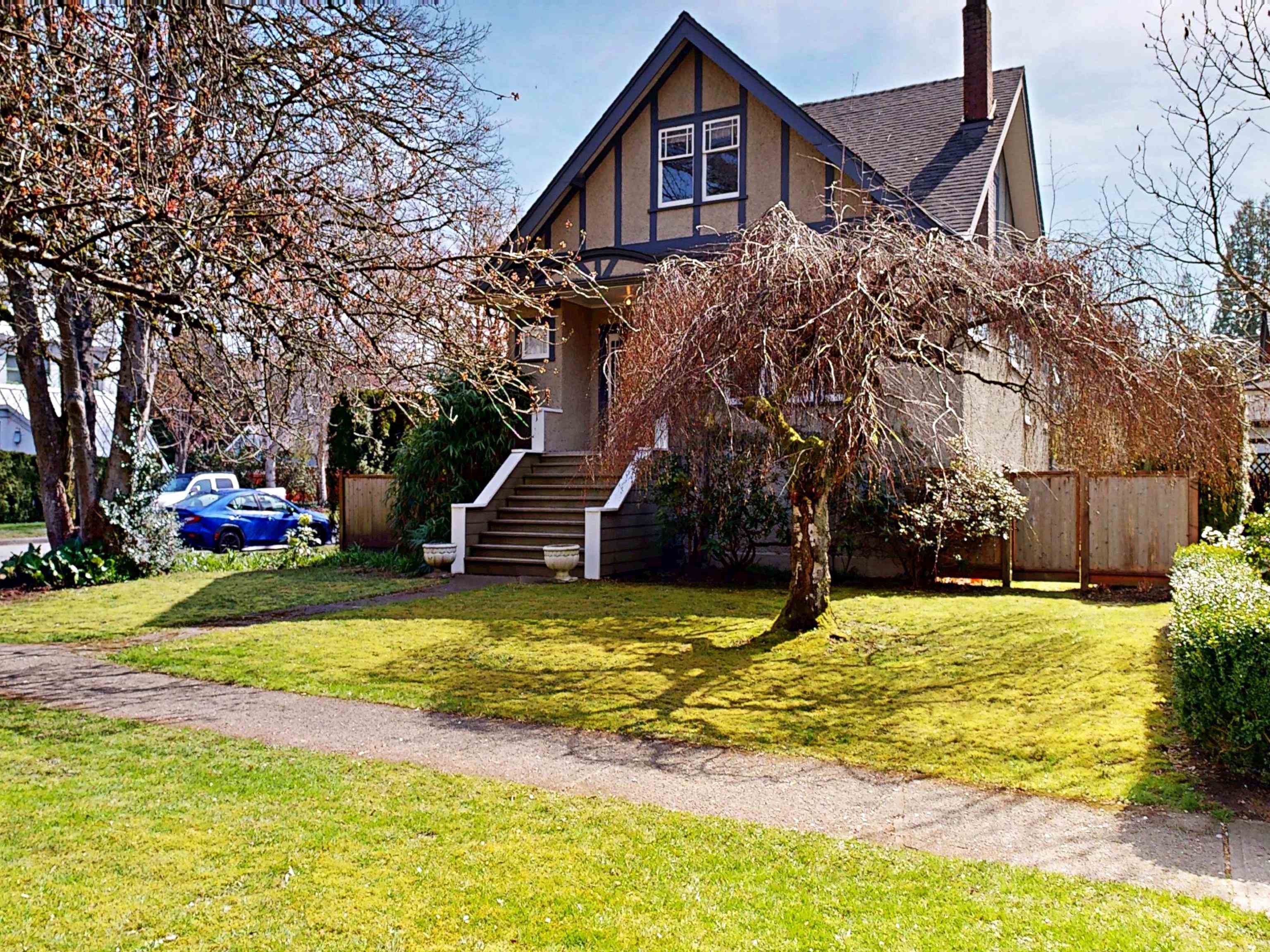 4402 12th Avenue W, Vancouver, BC, V6R 2R2