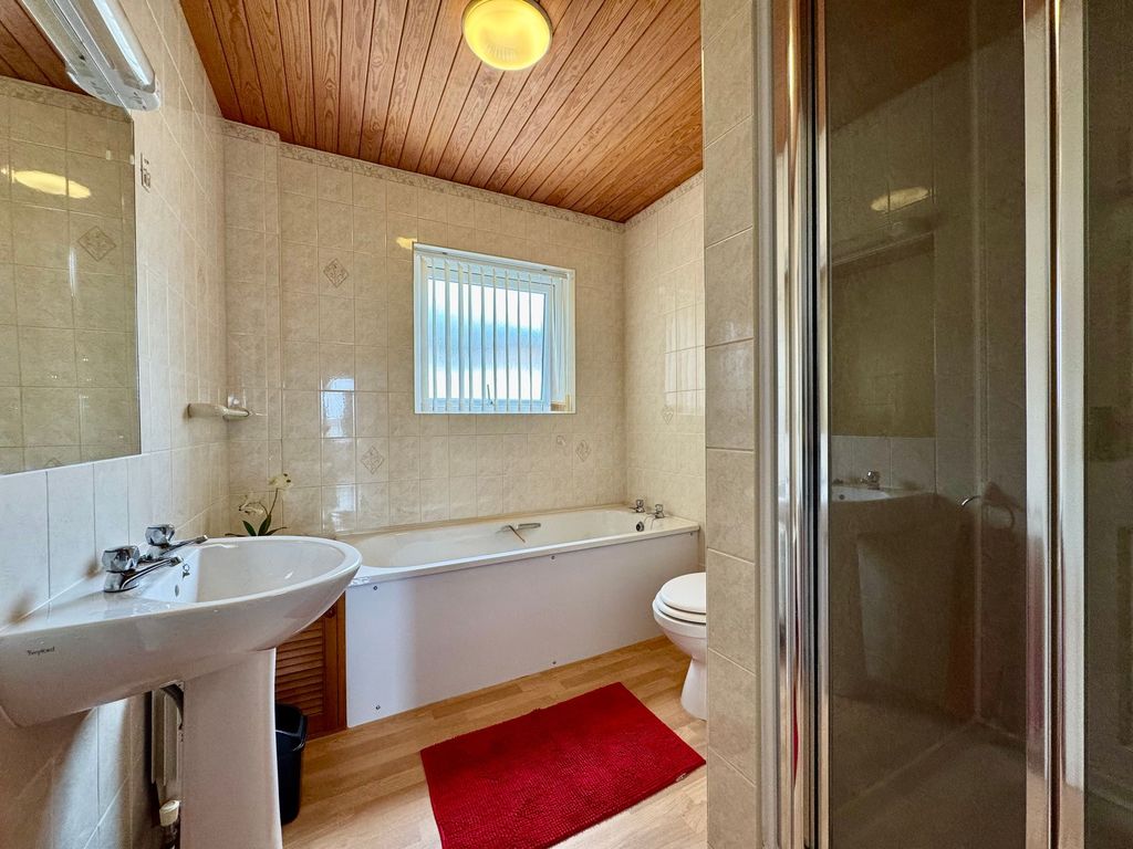 Additional image 9 of 3 bed property to rent13 Pied Du Cotil, St Helier JE2