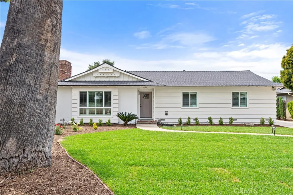 662 E Foothill Blvd, Glendora, CA 91741 photo 3