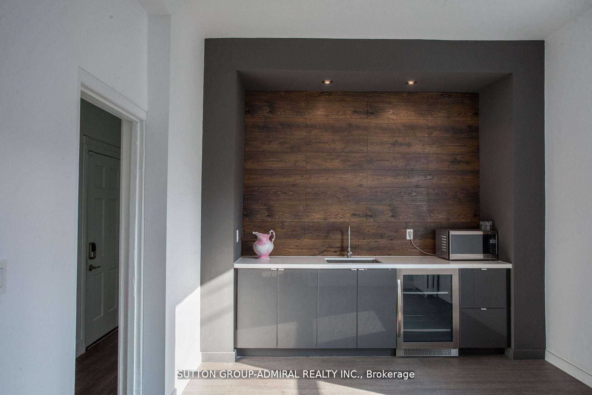 Additional image 6 of 2nd Flr-652 Queen Street W, Toronto, ON, M6J 1E5