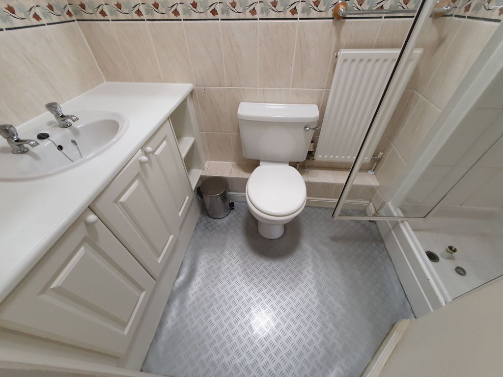 Additional image 5 of 3 bed flat to rentVenneit Close, Oxford OX1