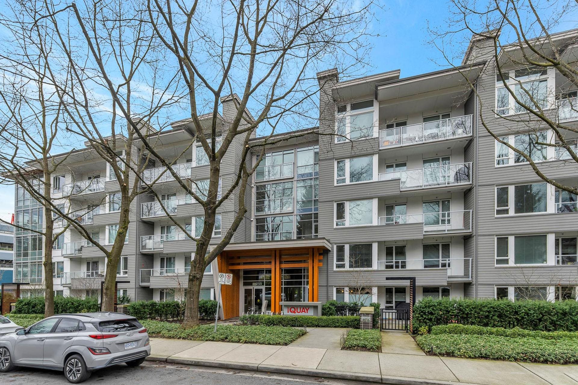 216-255 W 1st Street, North Vancouver, BC, V7M 3G8