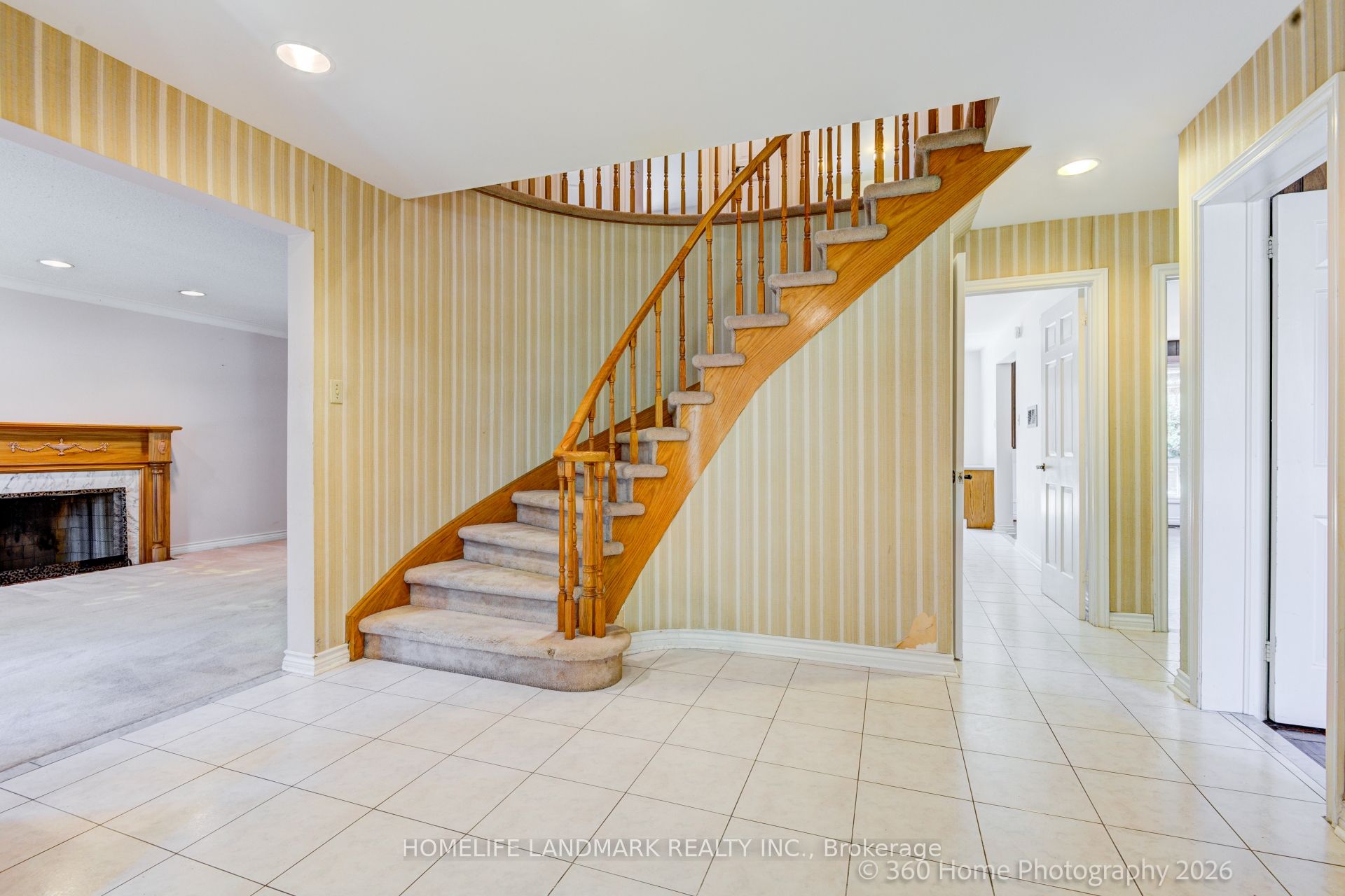 28 Cobblestone Drive, Markham, ON, L3T 4E4 photo 4