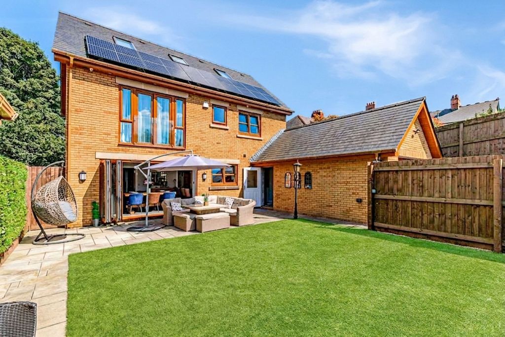 Additional image 43 of 6 bed detached house for saleMountain Road, Caerphilly CF83