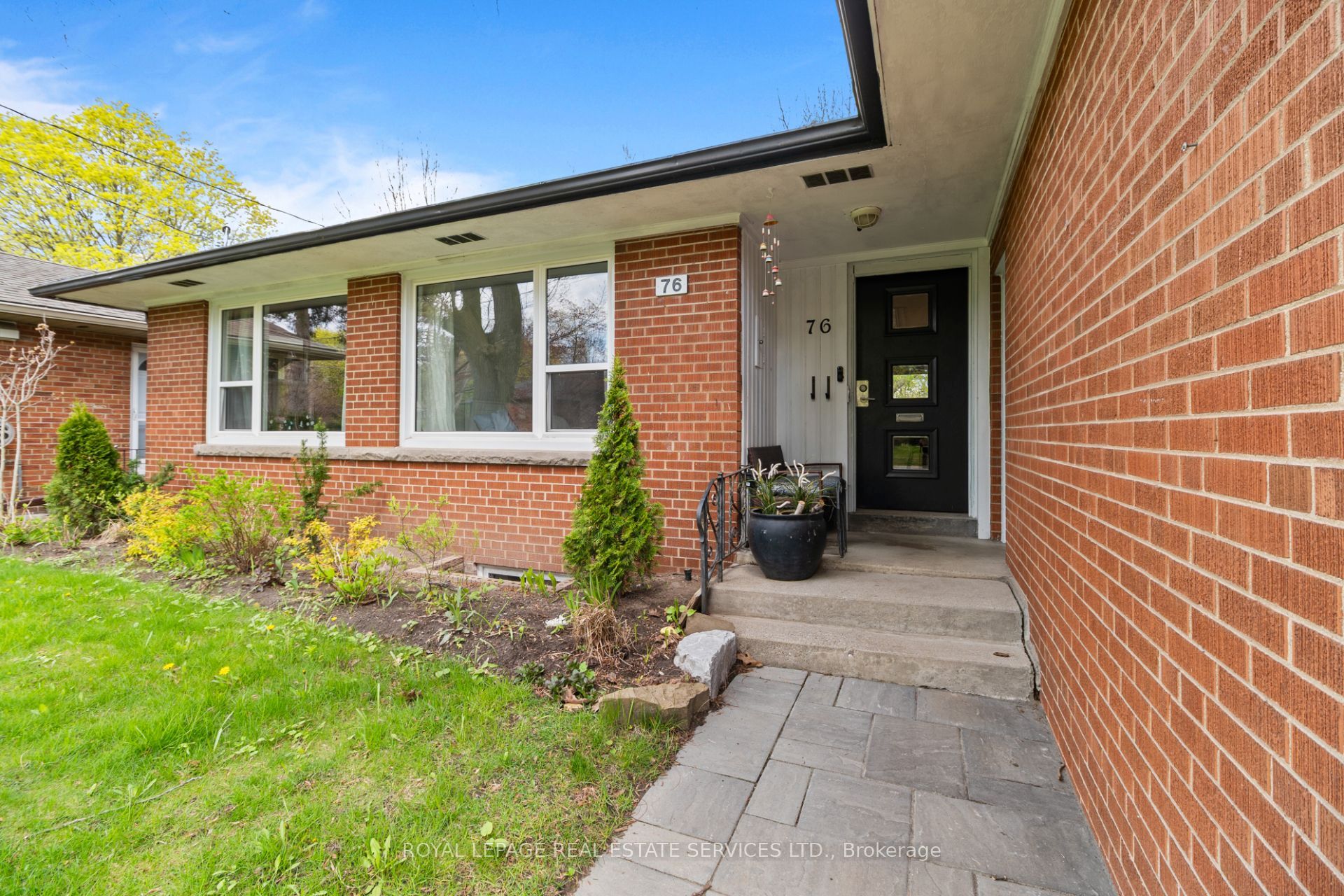 Additional image 2 of 76 Glenellen Drive E, Toronto, ON, M8Y 2H1
