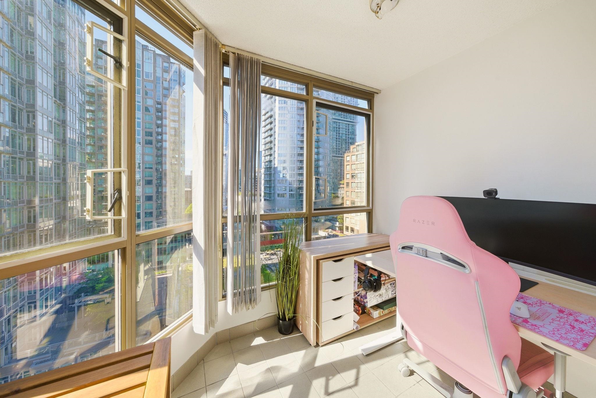 Additional image 6 of 1705-867 Hamilton Street, Vancouver, BC, V6B 6B7