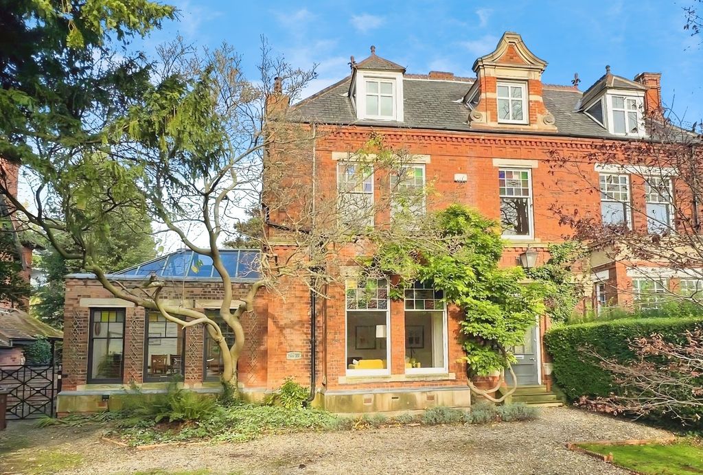 Additional image 3 of 6 bed semi-detached house for saleNewland Park, Hull HU5