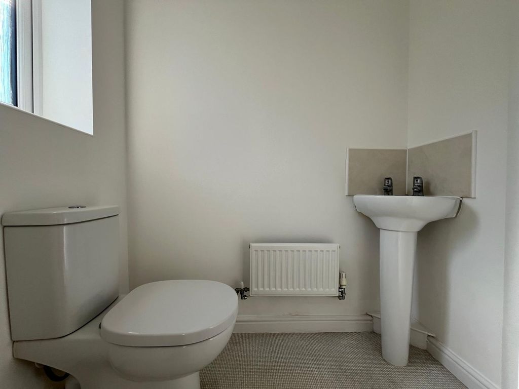 Additional image 7 of 3 bed semi-detached house to rentCefn Adda Close, Newport NP20