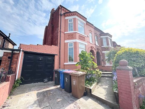 Trafalgar Road, Salford M6