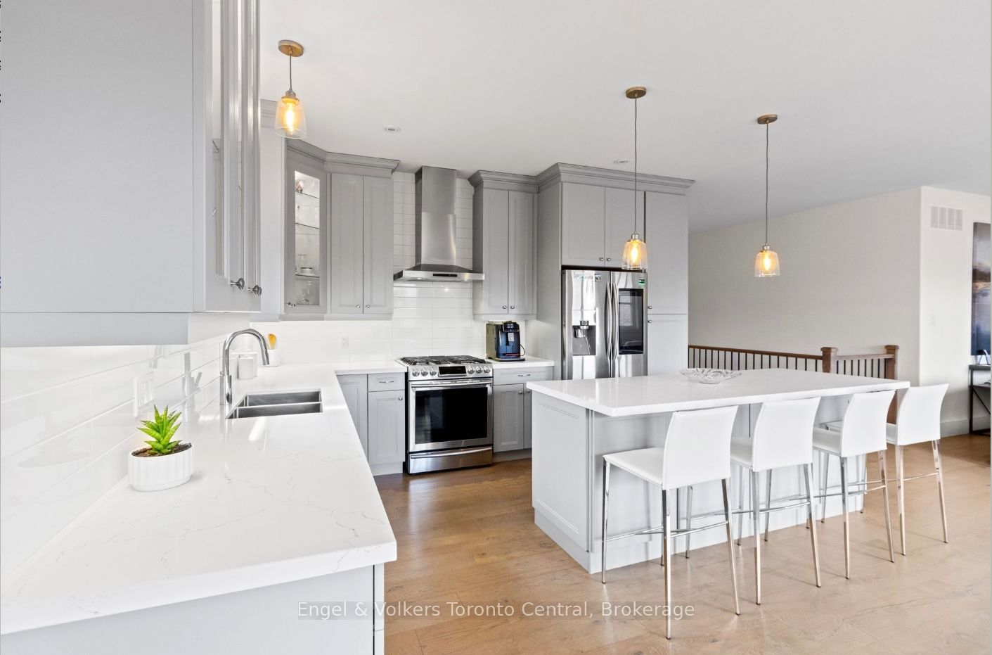 Additional image 6 of 14 Thomas Street, Wasaga Beach, ON, L9Z 2Y9