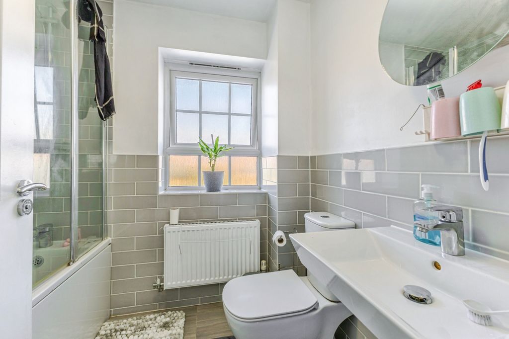 Additional image 16 of 4 bed detached house for saleMonteyne Close, Northampton NN6