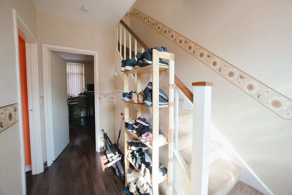 Additional image 4 of 2 bed flat for saleKing Street, Cottingham HU16