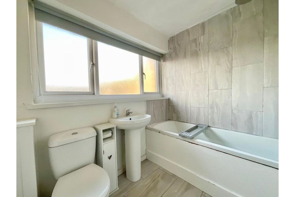Additional image 5 of 3 bed end terrace house to rentWelland Crescent, Newport NP20