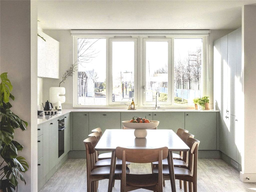 3 bed terraced house to rentMilne Avenue, Eddington, Cambridge, Cambridgeshire CB3