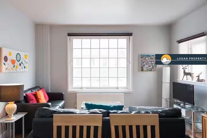 Additional image 8 of 2 bed flat to rentCanongate, Edinburgh EH8