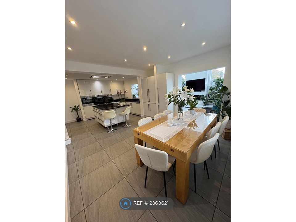 Additional image 12 of 6 bed detached house to rentHartfield Road, Forest Row RH18