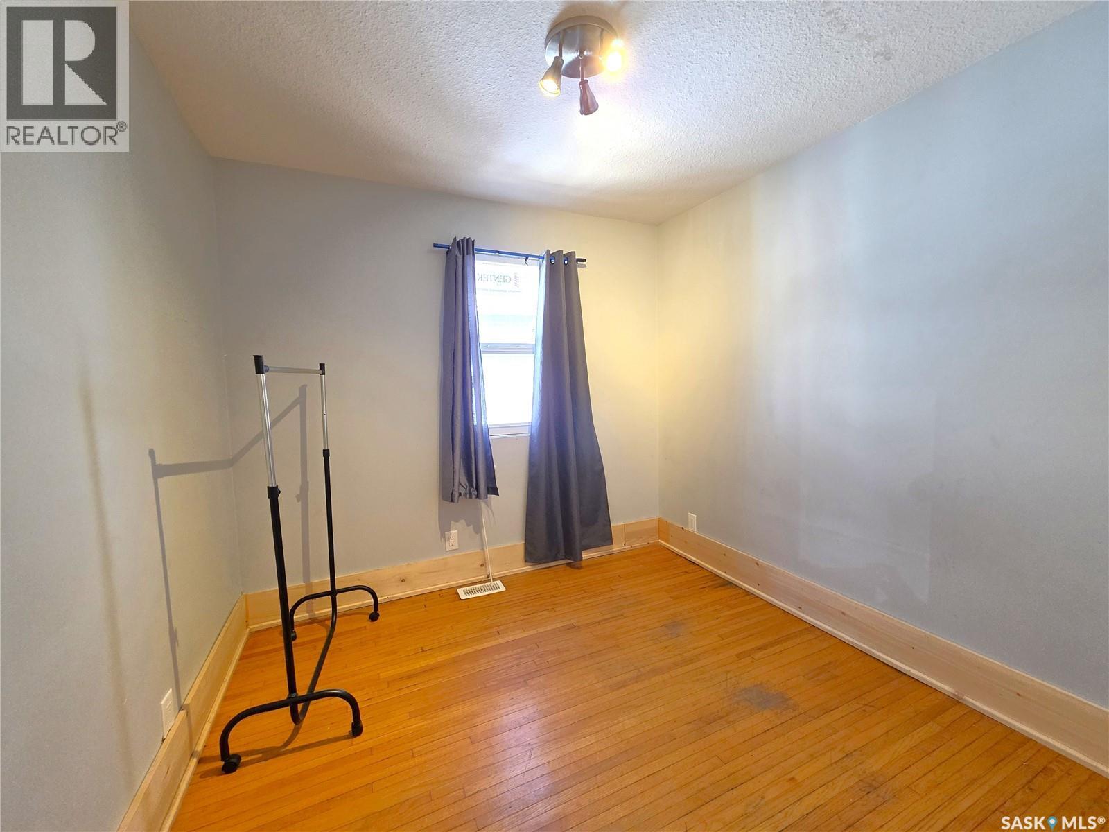 Additional image 4 of 829 I Avenue N, Saskatoon, SK, S7L2H2