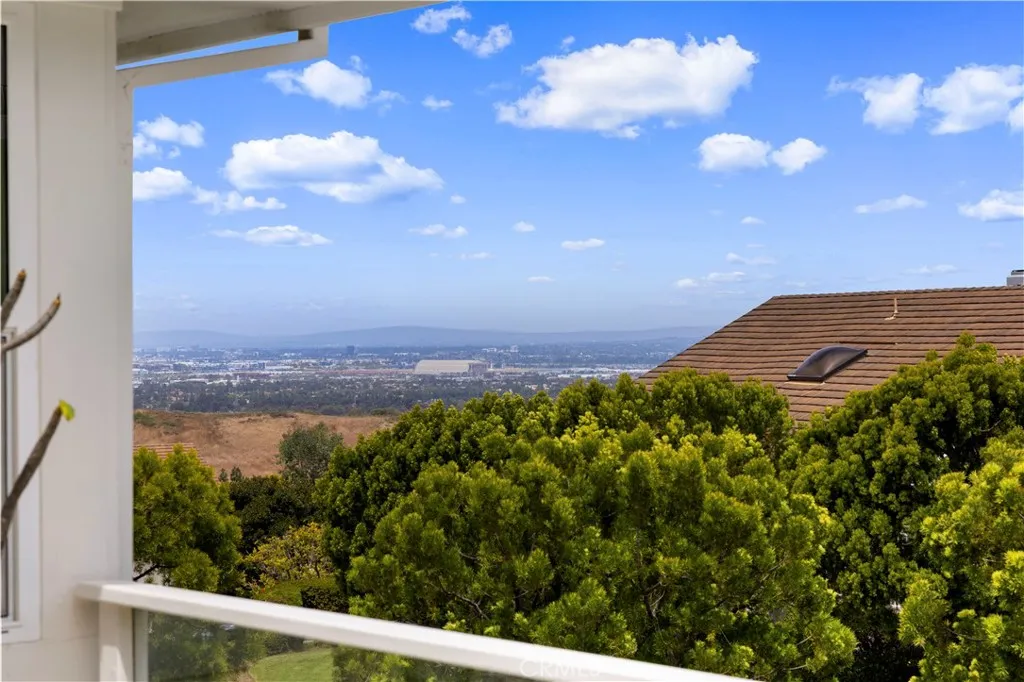 Additional image 45 of 2 Saros Unit 70, Irvine, CA 92603
