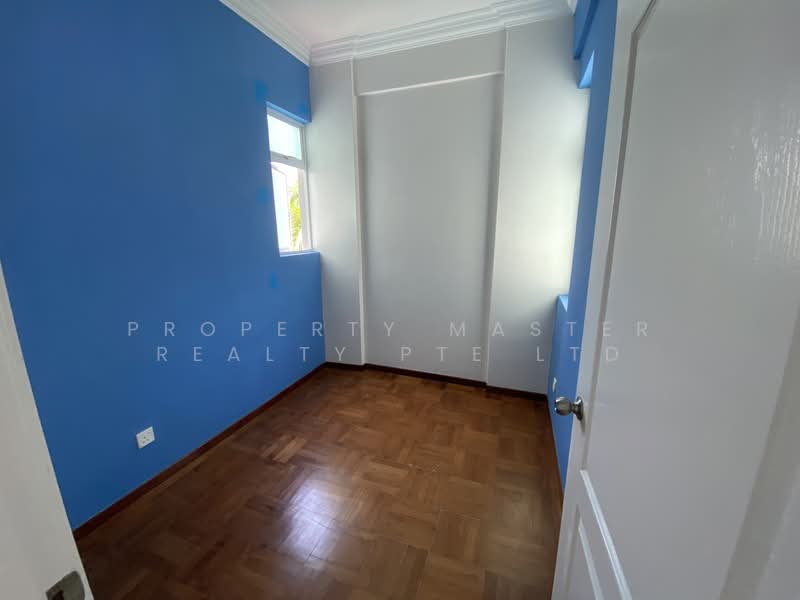230 Tembeling Road photo 3