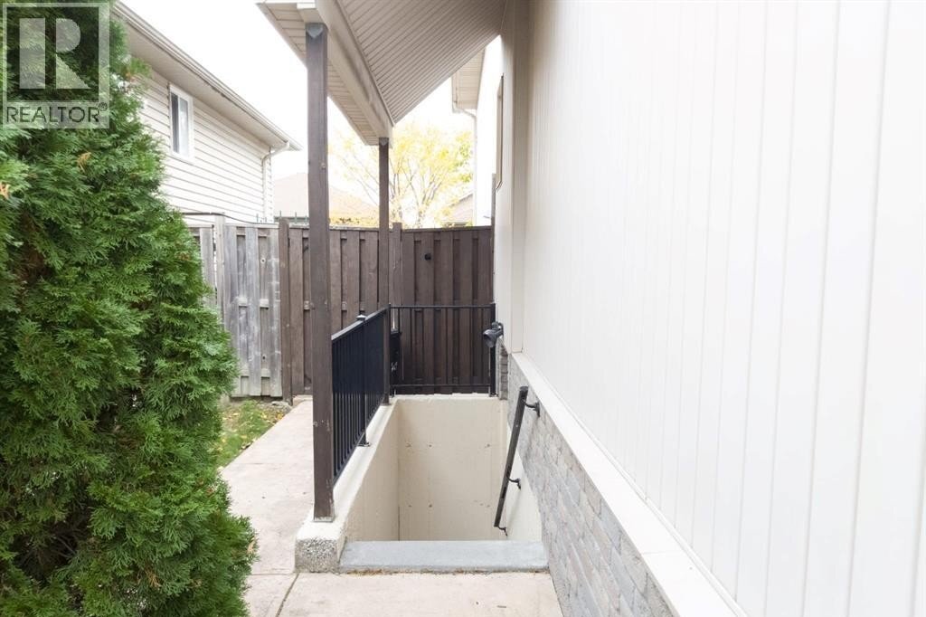 Additional image 8 of LOWER-4694 Helsinki , Windsor, ON, N9G3G2