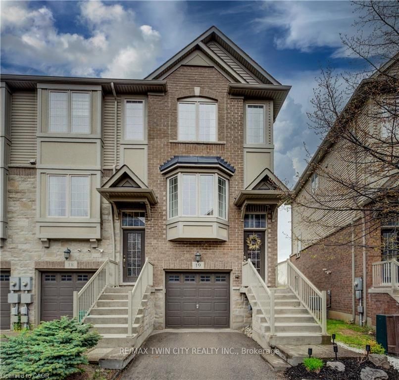 19-342 Mill Street, Kitchener, ON, N2M 0A5