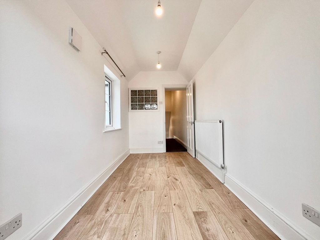Additional image 22 of 3 bed terraced house to rentColne Street, Newport NP19