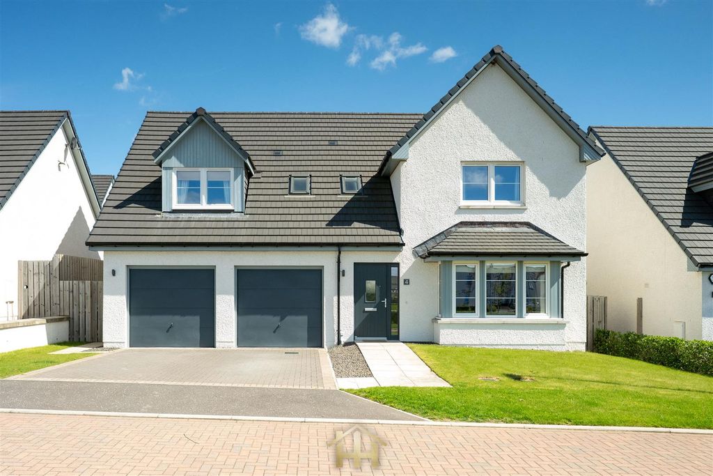 4 bed detached house for saleMona Gardens, Broughty Ferry, Dundee DD5