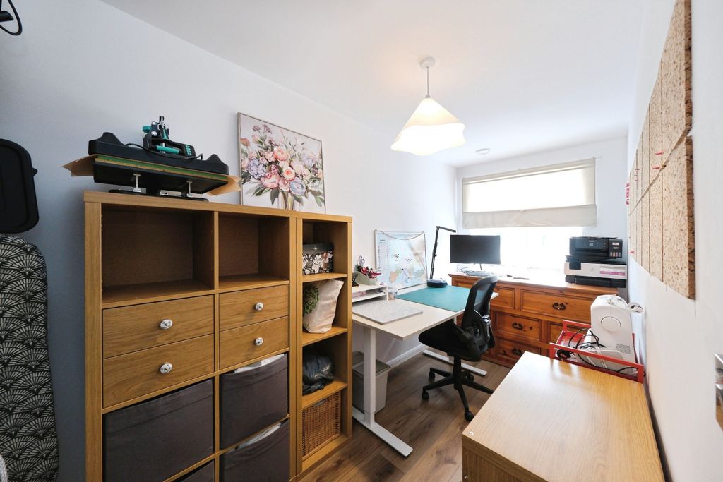 Additional image 14 of 3 bed semi-detached house for saleTasmania Close, Nottingham NG2