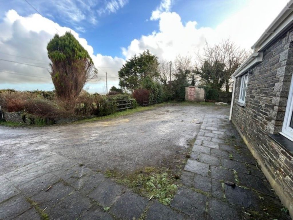 3 bed detached bungalow to rentSt. Clether PL15