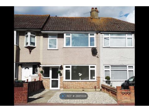 Western Avenue, Dagenham RM10