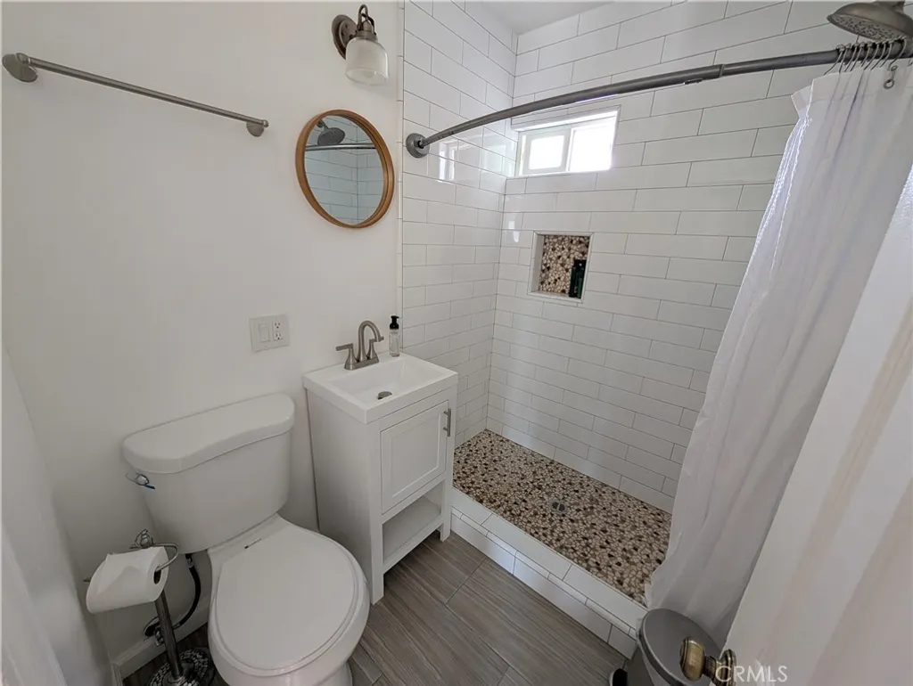 Additional image 18 of 23130 Victory Blvd, Woodland Hills, CA 91367