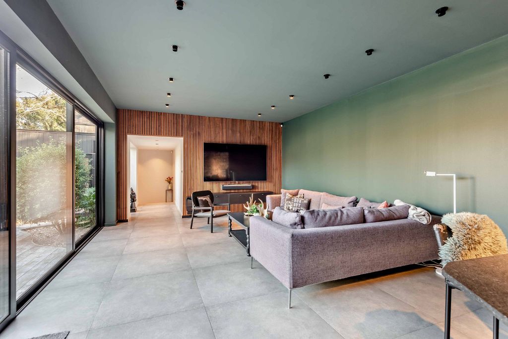 Additional image 14 of 8 bed detached house for saleWells Lane, Ascot, Berkshire SL5