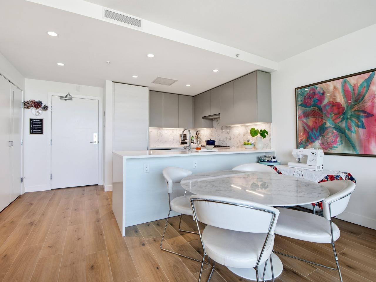 Additional image 4 of 1304-8188 Fraser Street, Vancouver, BC, V5X 0J8
