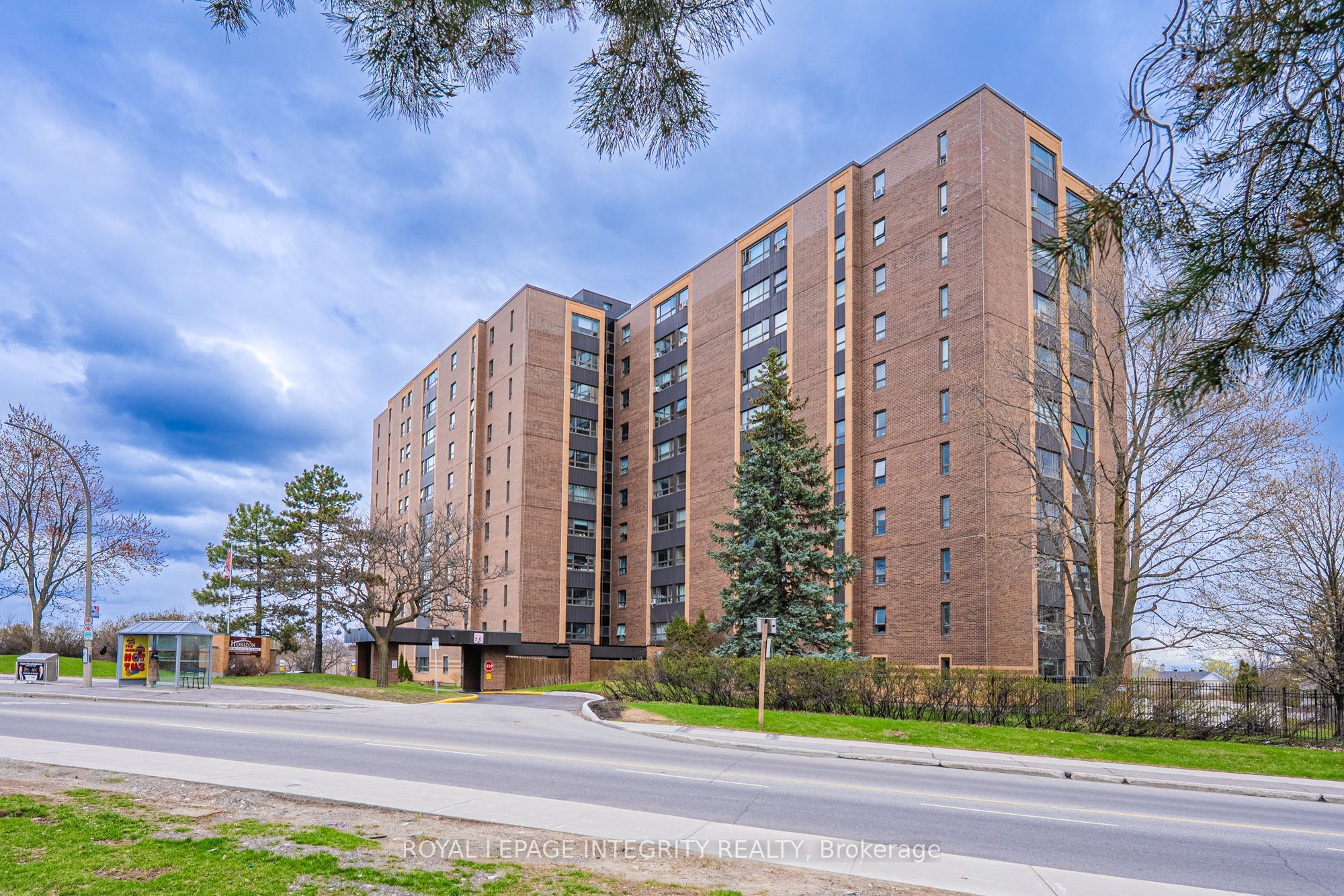 806-1356 Meadowlands Drive E, Ottawa, ON, K2E 6K6