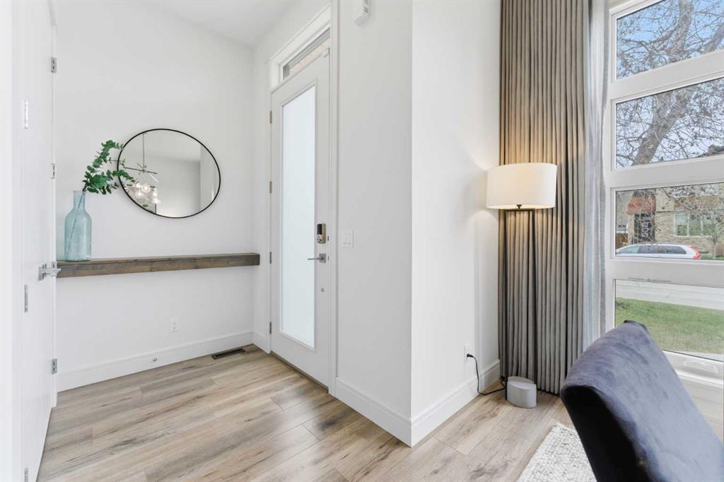 Additional image 4 of 4413 35 Avenue SW, Calgary, AB, T3E 1B2