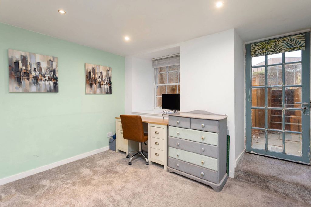 Additional image 10 of 2 bed flat for saleLinks Gardens, Leith Links, Edinburgh EH6