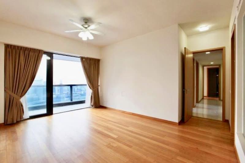 18 Marina Boulevard photo 5