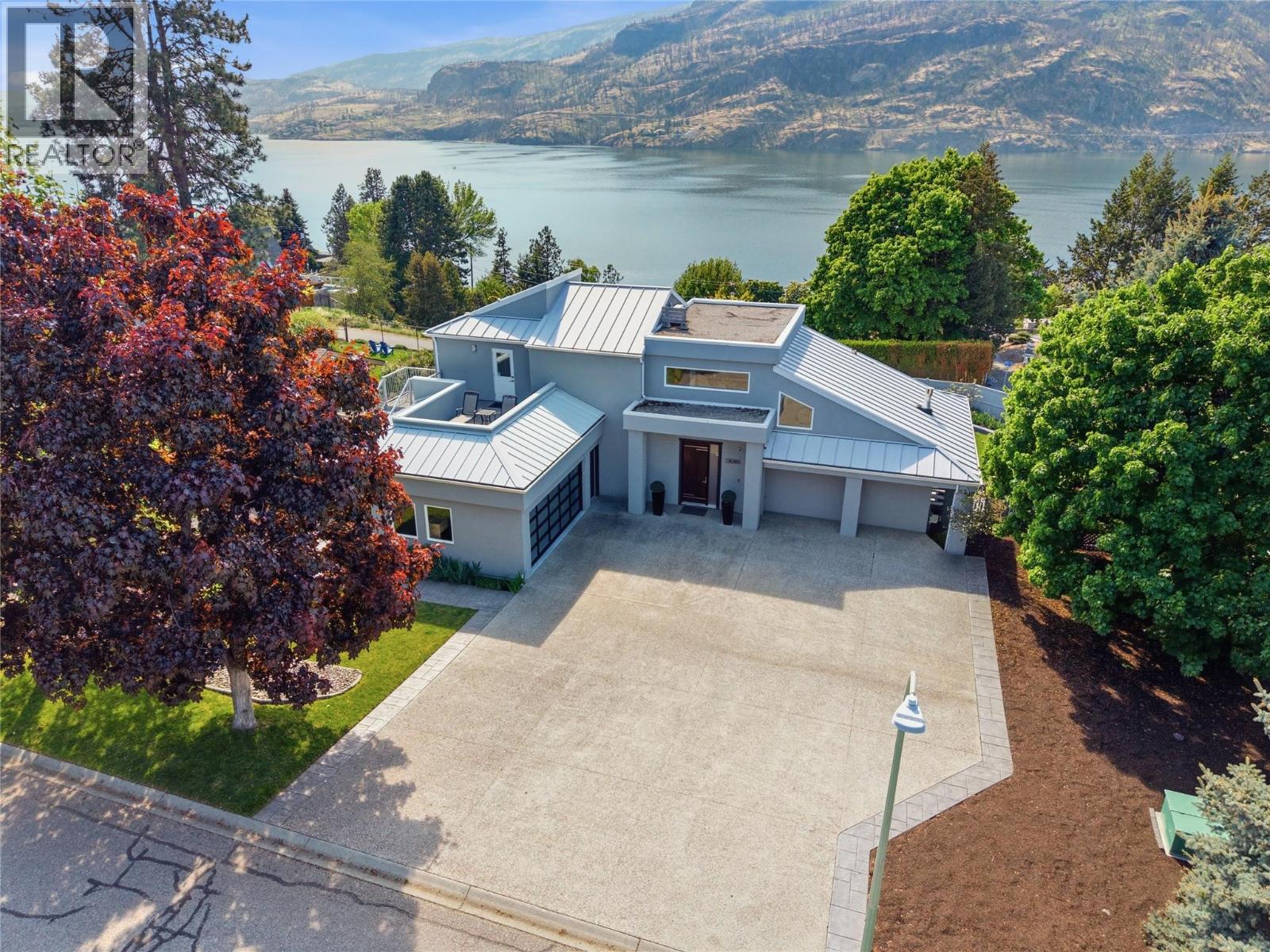 Additional image 2 of 2090 Bennett Road, Kelowna, BC, V1V2C2
