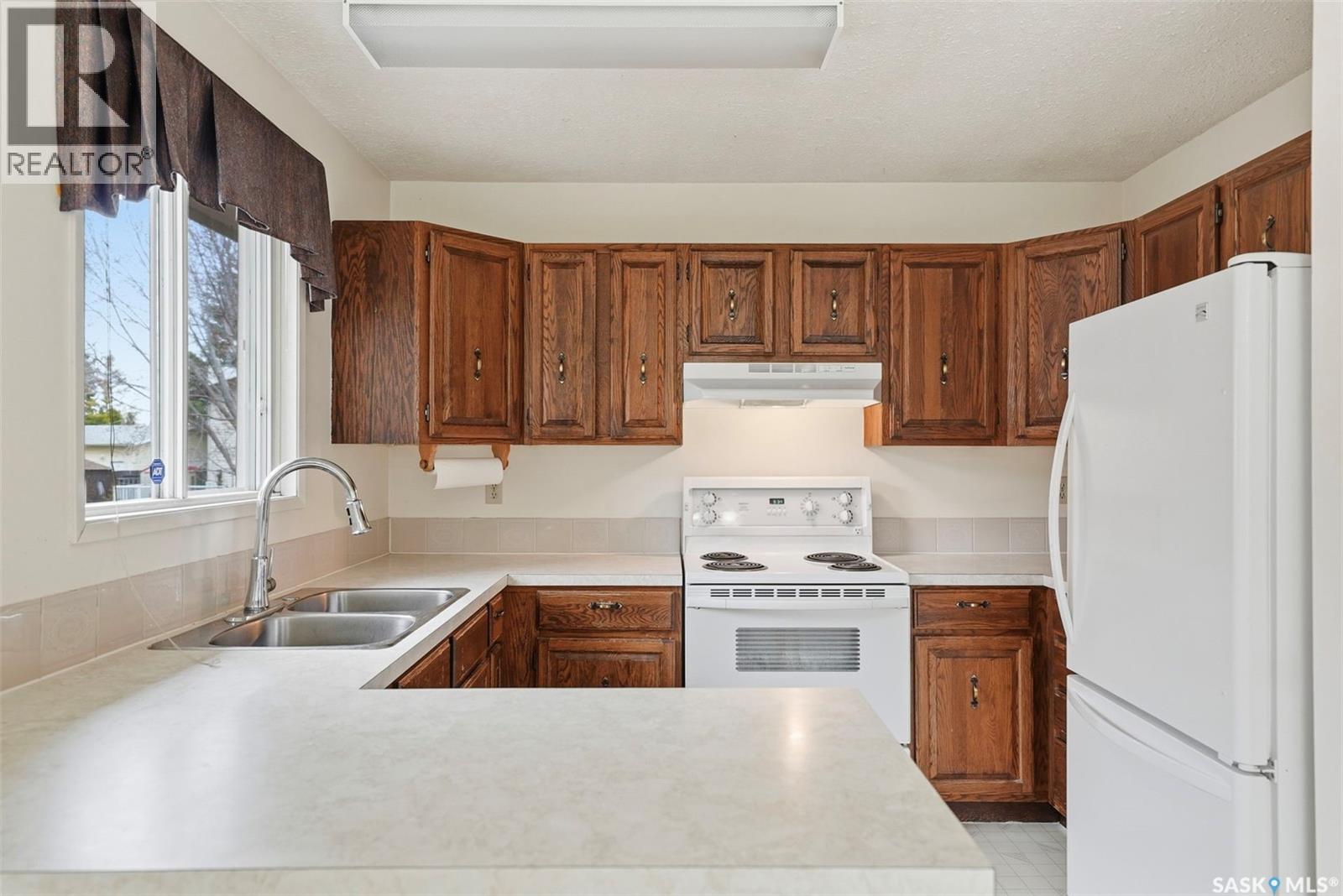 Additional image 3 of 230 Silverwood Road, Saskatoon, SK, S7K5R9