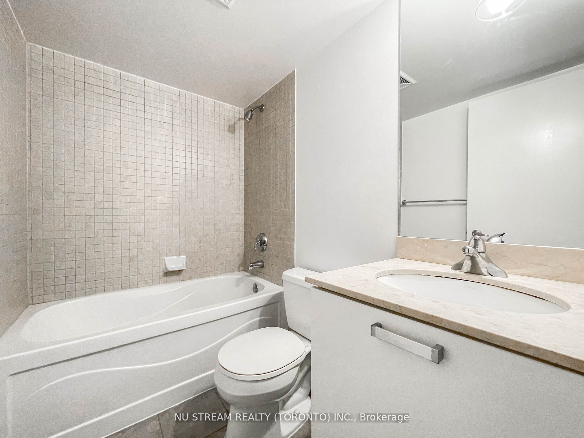 Additional image 3 of 1806-37 Grosvenor Street, Toronto, ON, M4Y 3G5