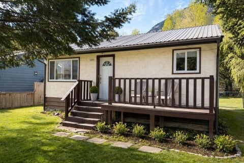 Additional image 7 of 39721 Clark Road, Squamish, BC, V0N 1T0