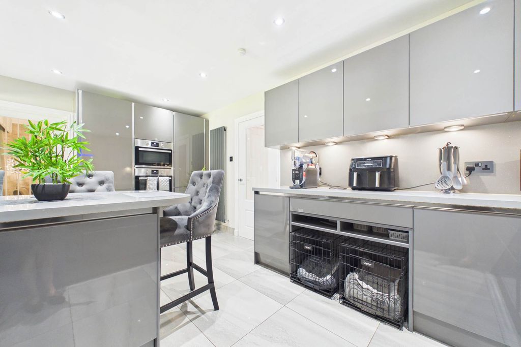 Additional image 9 of 5 bed detached house for saleDarwin Avenue, Motherwell ML1