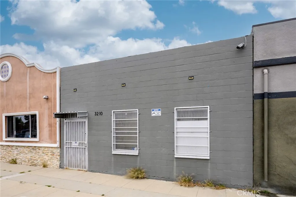 Additional image 27 of 3210 N San Fernando Blvd, Burbank, CA 91504