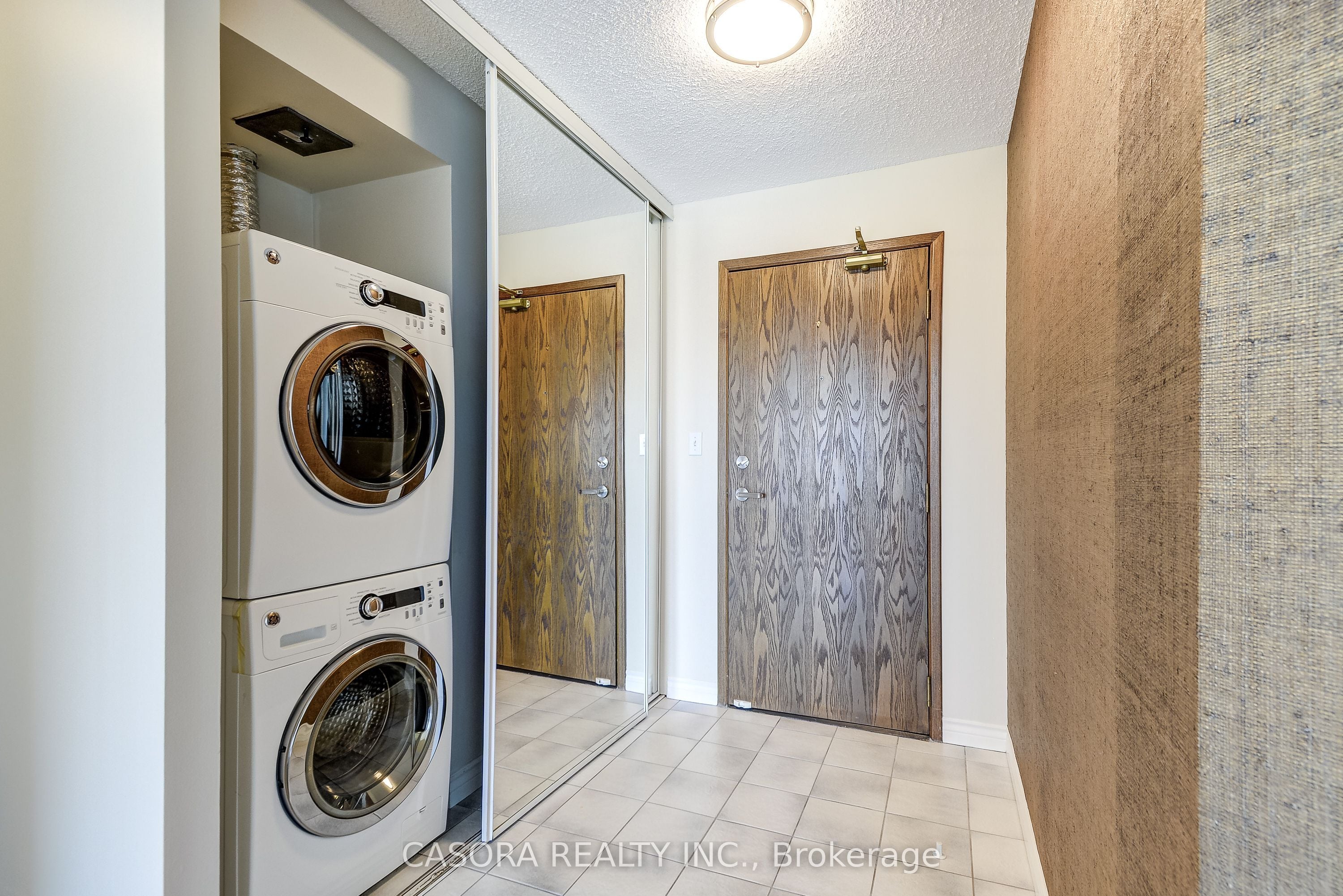 Additional image 6 of 1112-1276 Maple Crossing Boulevard, Burlington, ON, L7S 2J9