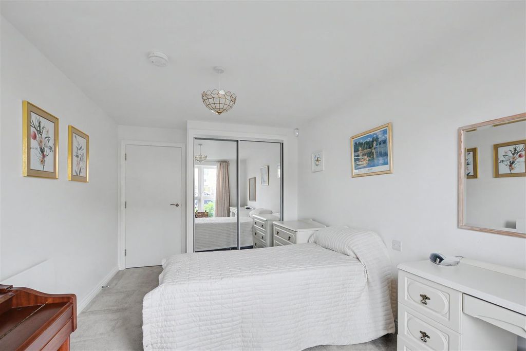 Additional image 7 of 1 bed flat for sale9 Gilbert Lodge, Wilmot Lane, Beeston, Nottingham NG9